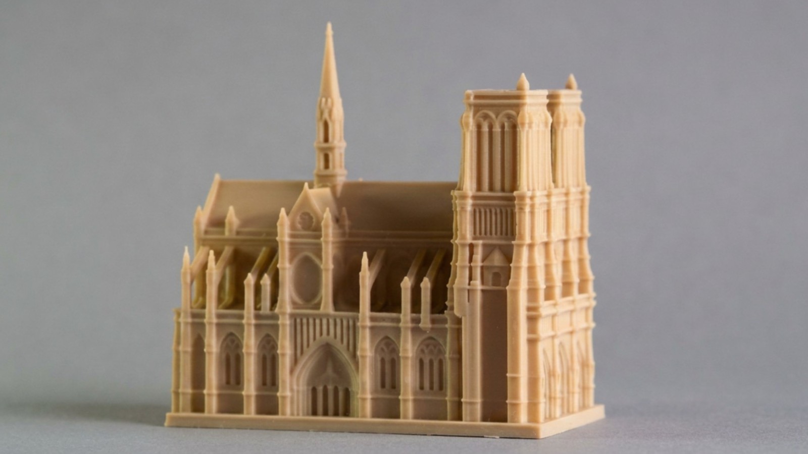 Notre-Dame de París · Marrón